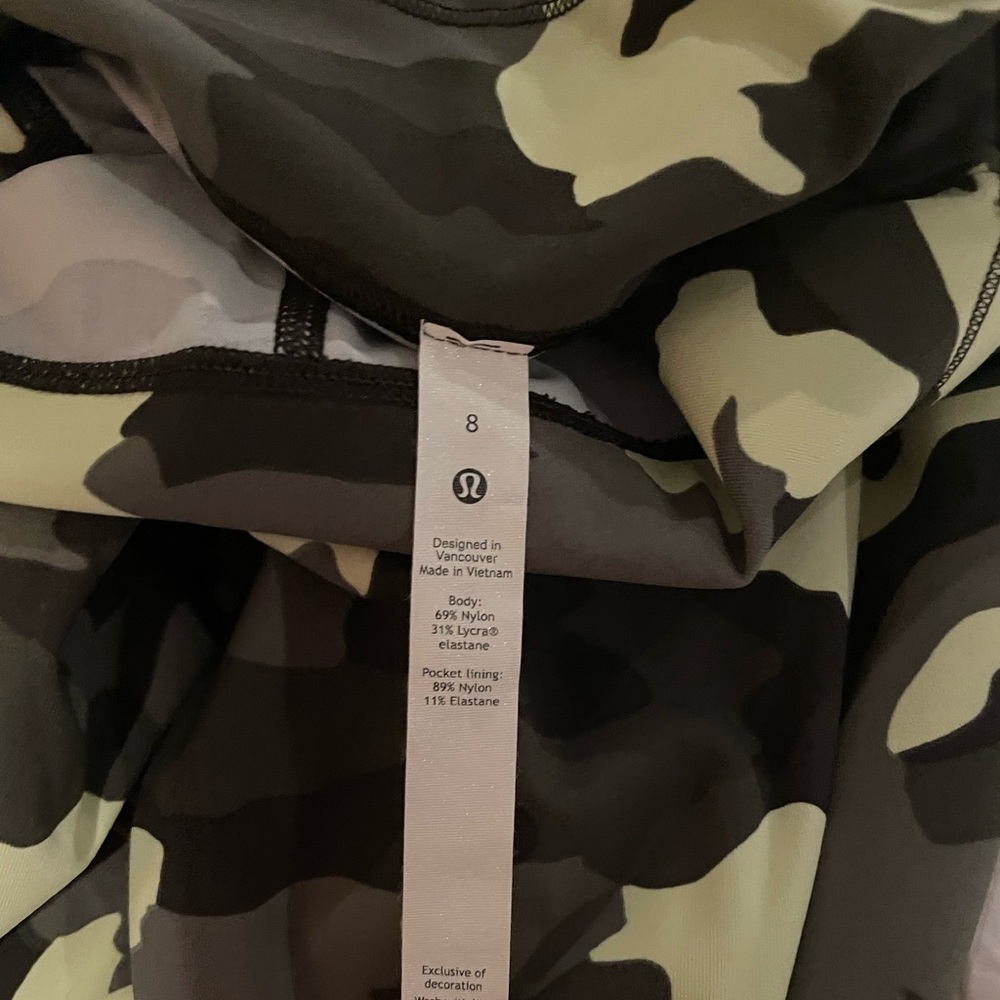 Green camo Lululemon yoga pants - Picture 2 of 4